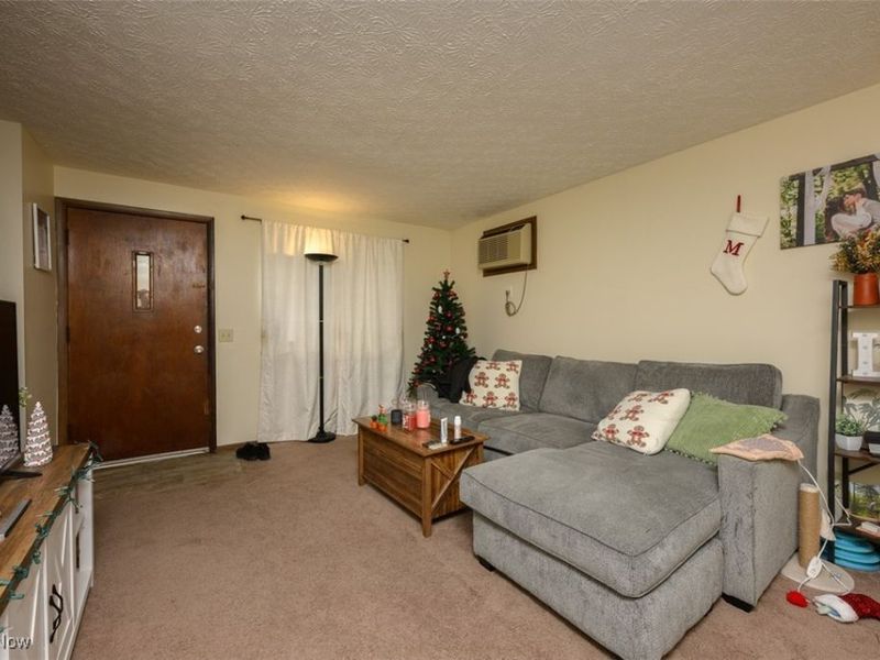 325 Stewart Avenue NW, Massillon, OH 44646 Photo 3