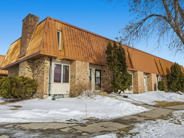 306 13th Avenue E, West Fargo, ND 58078