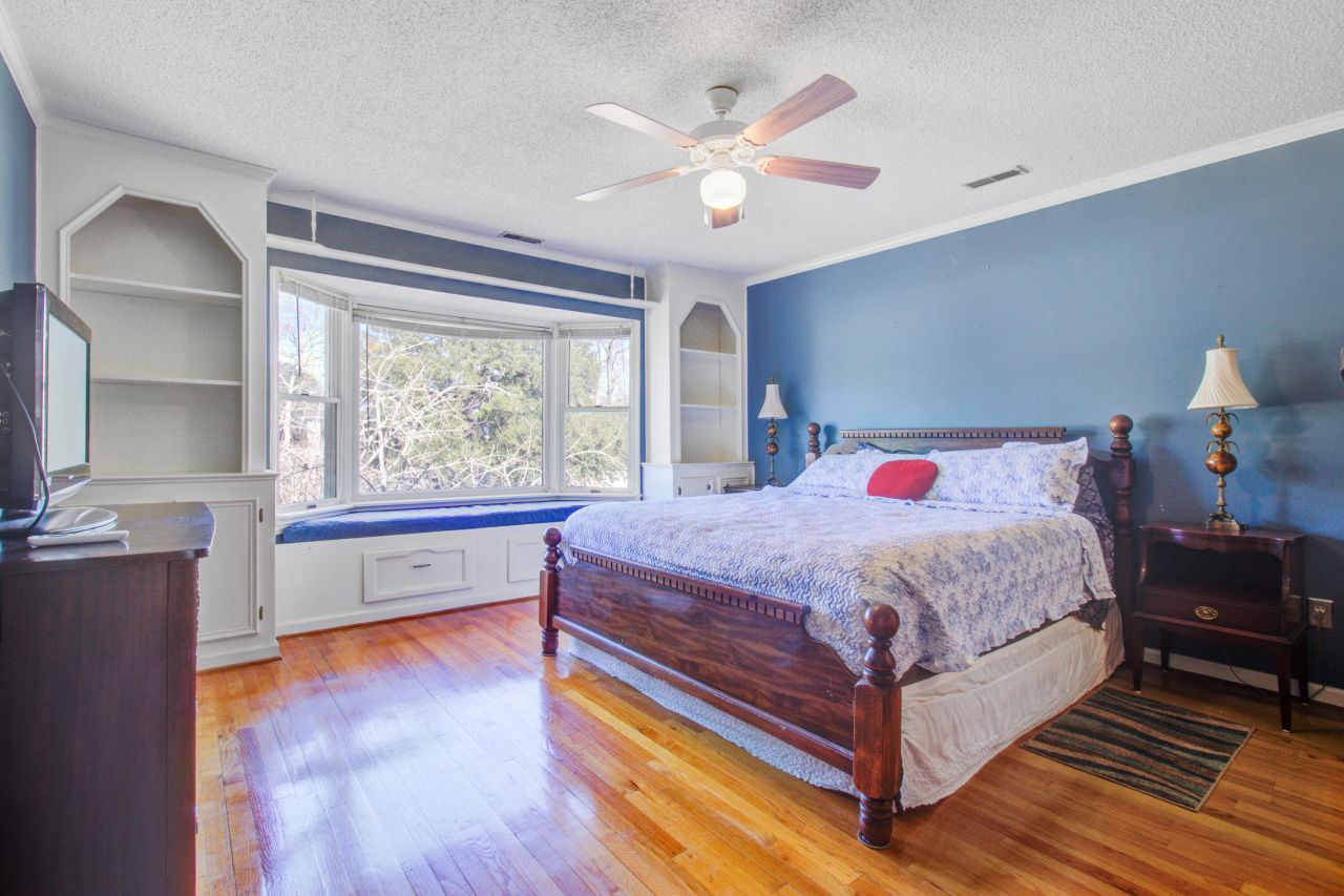 1310 Edward Drive Photo 23