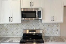 208 Avocada Drive photo 4