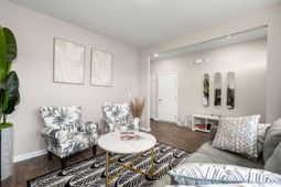 178 Cloverleaf Street photo 4