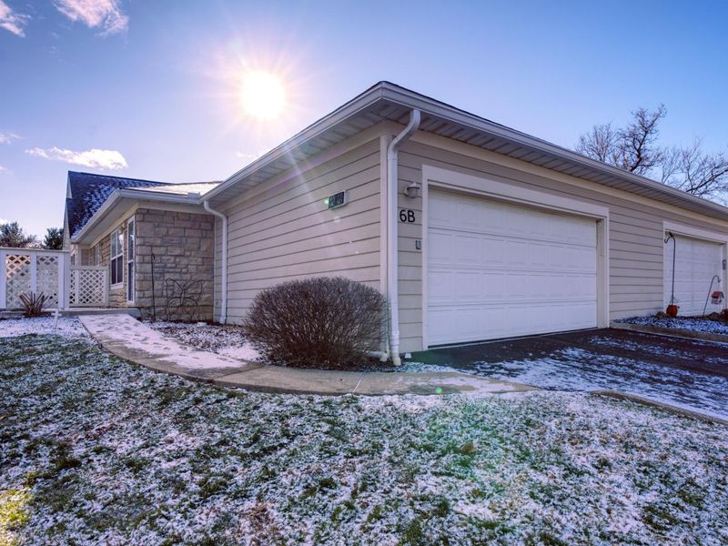 185 Groveport Pike, Unit 6B, Canal Winchester, OH 43110 Photo 2