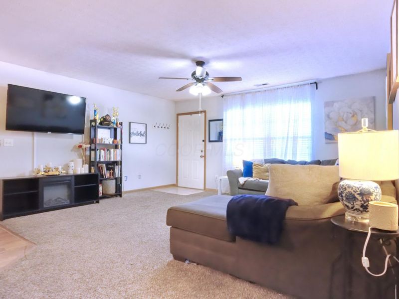 185 Groveport Pike, Unit 6B, Canal Winchester, OH 43110 Photo 6