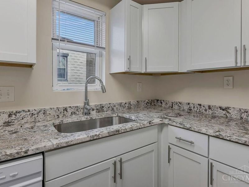 10167 Wayne Avenue, Woodlawn, OH 45215 Photo 8