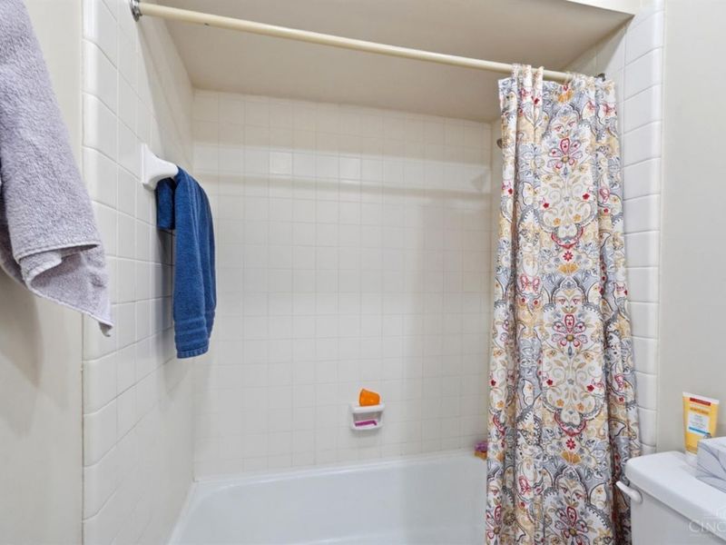 2111 Sutton Avenue, Unit E, Cincinnati, OH 45230 Photo 28