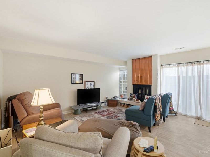 2111 Sutton Avenue, Unit E, Cincinnati, OH 45230 Photo 6
