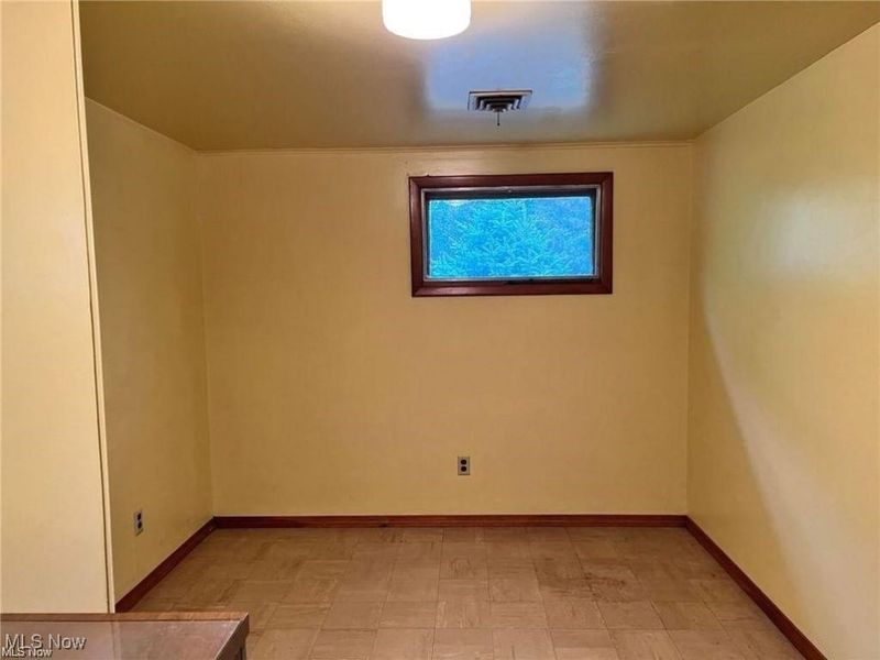 8581 Fair Road, Strongsville, OH 44149 Photo 12