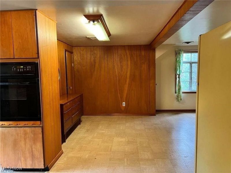 8581 Fair Road, Strongsville, OH 44149 Photo 5