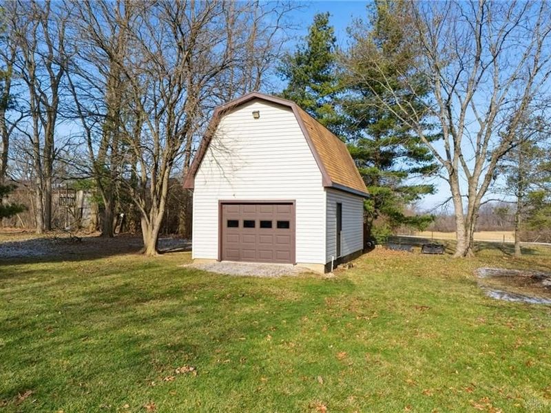 4290 Laura Marie Drive, Waynesville, OH 45068 Photo 8