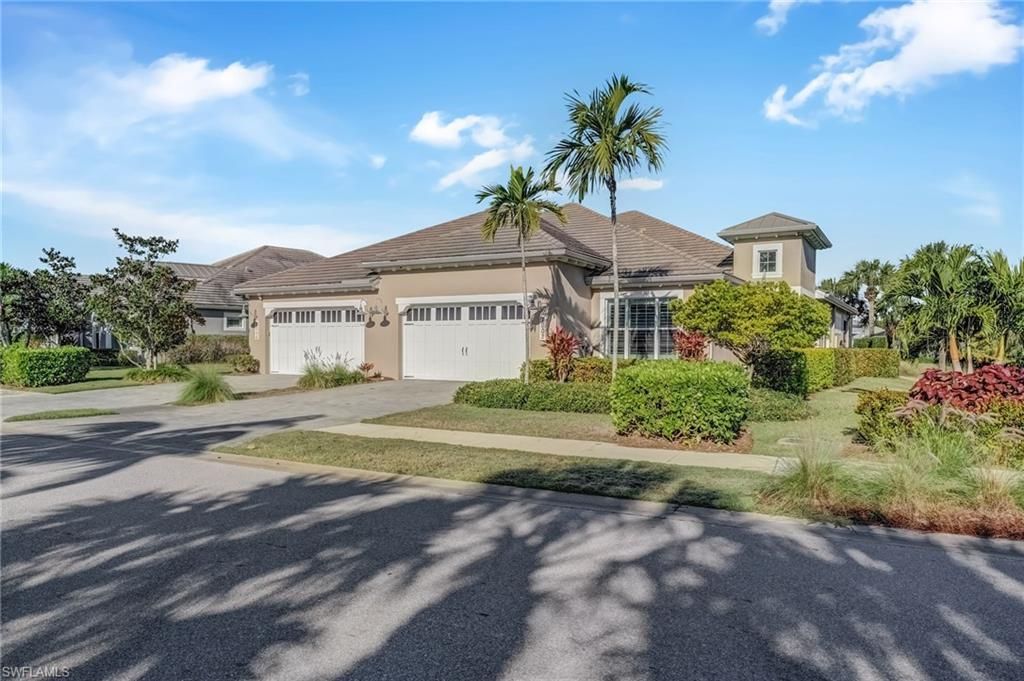 7002 Dominica Dr, Naples, FL 34113 Main Photo