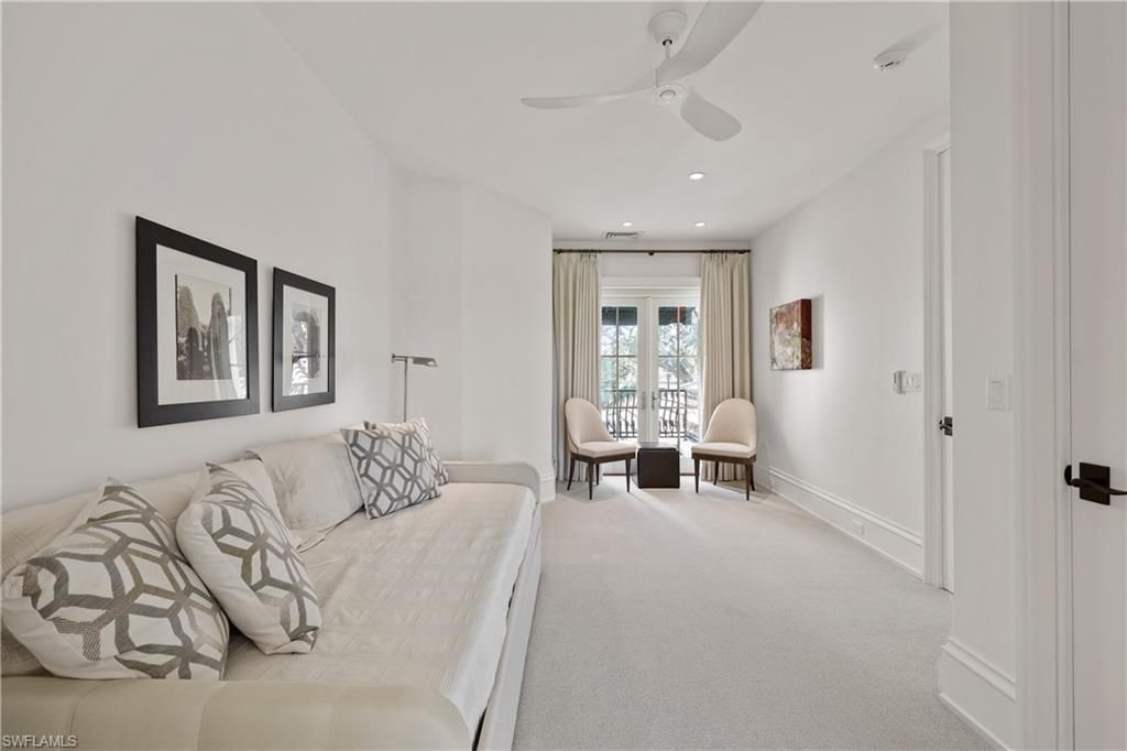8057 Via Vecchia, Naples, FL 34108 Photo