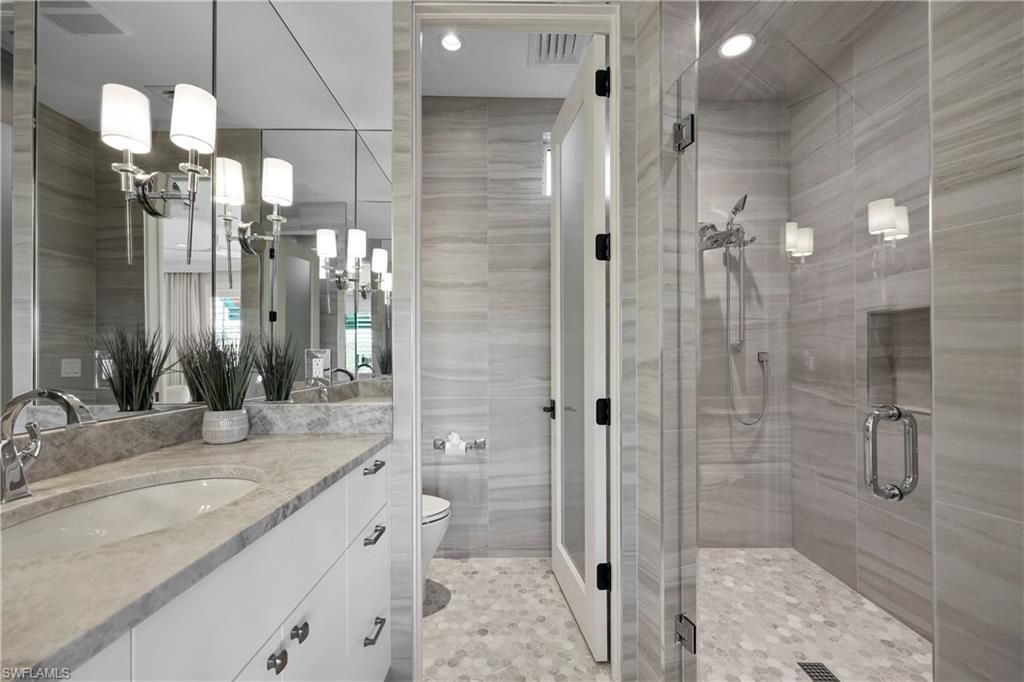 8057 Via Vecchia, Naples, FL 34108 Photo