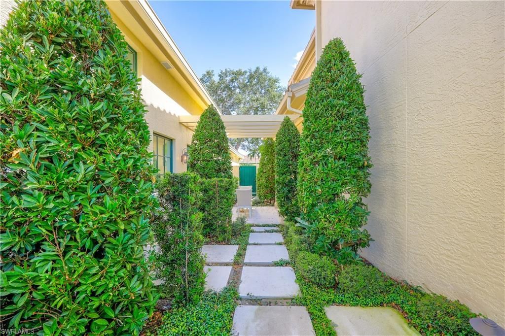 8057 Via Vecchia, Naples, FL 34108 Photo