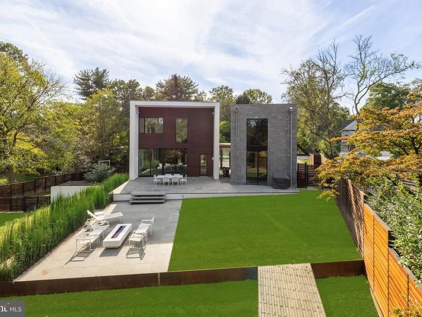 9119 Levelle Drive, Chevy Chase, MD 20815 Main Photo