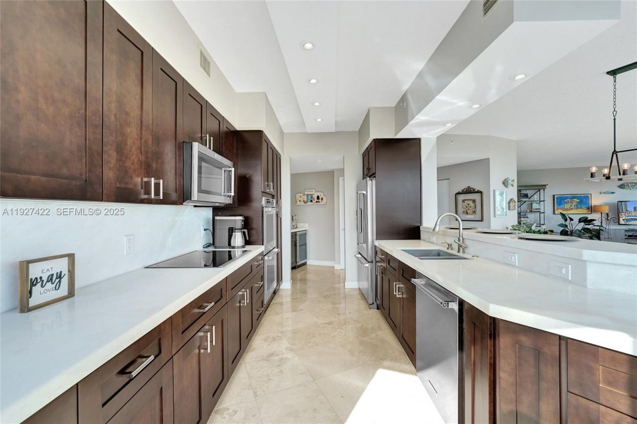 111 SE 8th Ave, Unit 1101, Fort Lauderdale, FL 33301 Photo