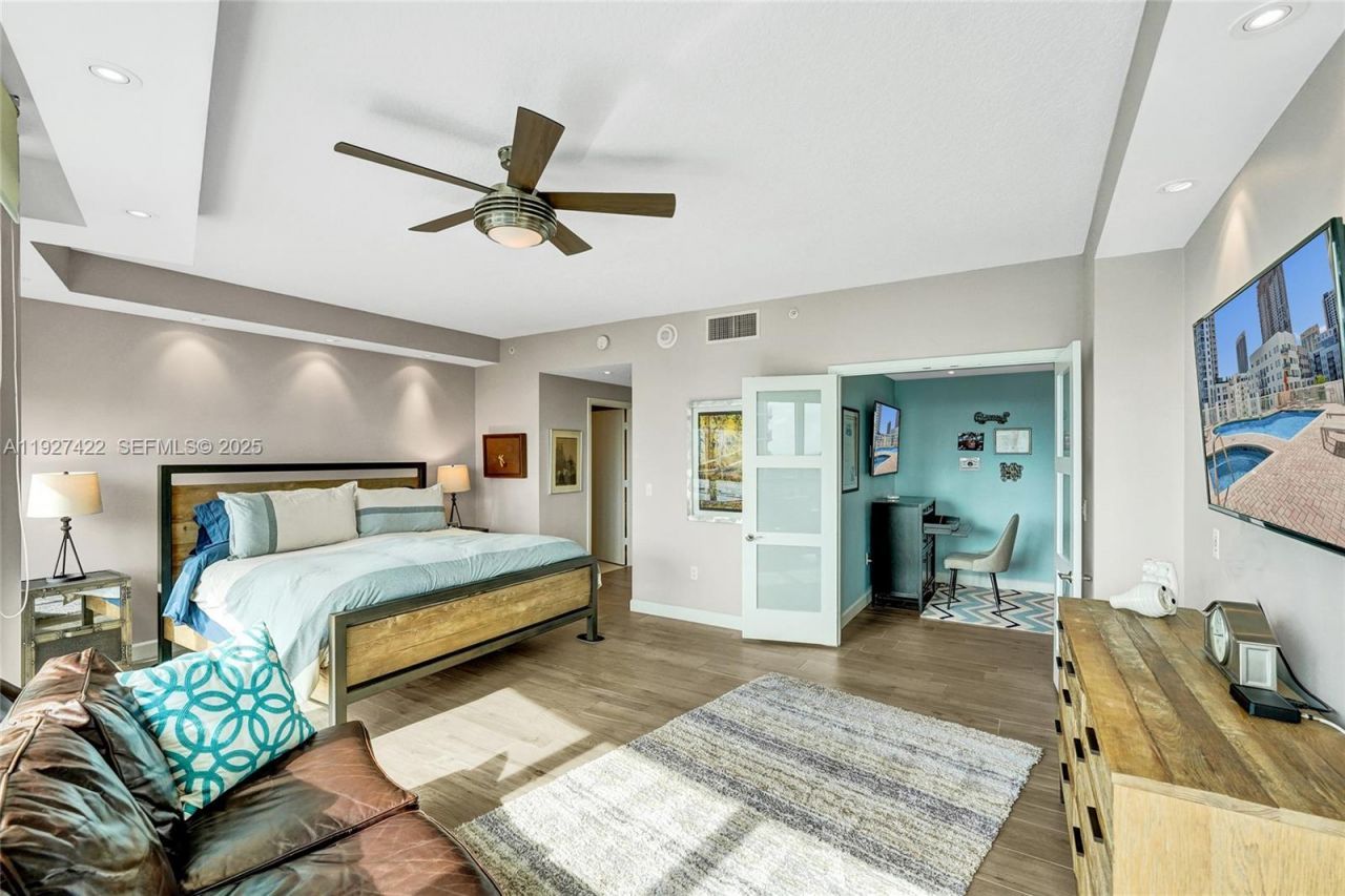 111 SE 8th Ave, Unit 1101, Fort Lauderdale, FL 33301 Photo