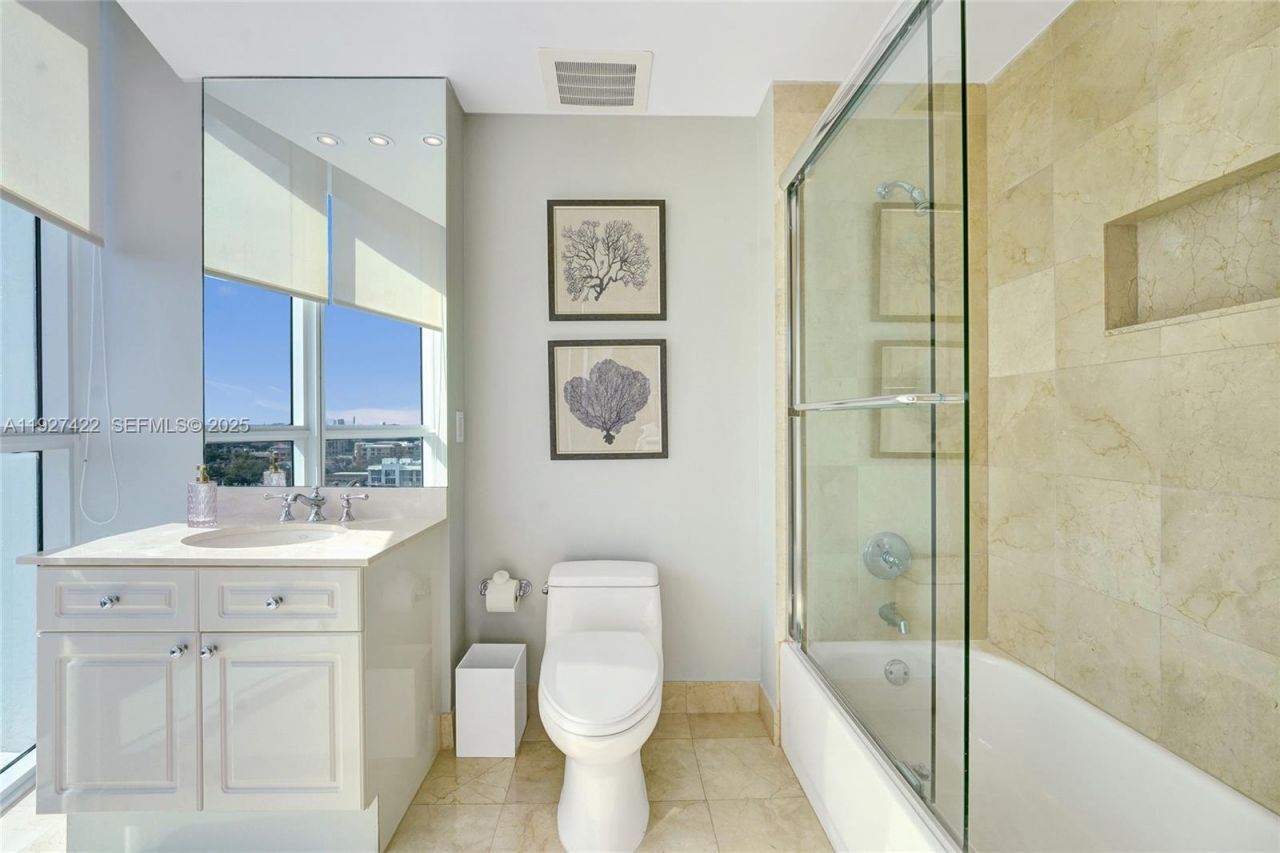 111 SE 8th Ave, Unit 1101, Fort Lauderdale, FL 33301 Photo