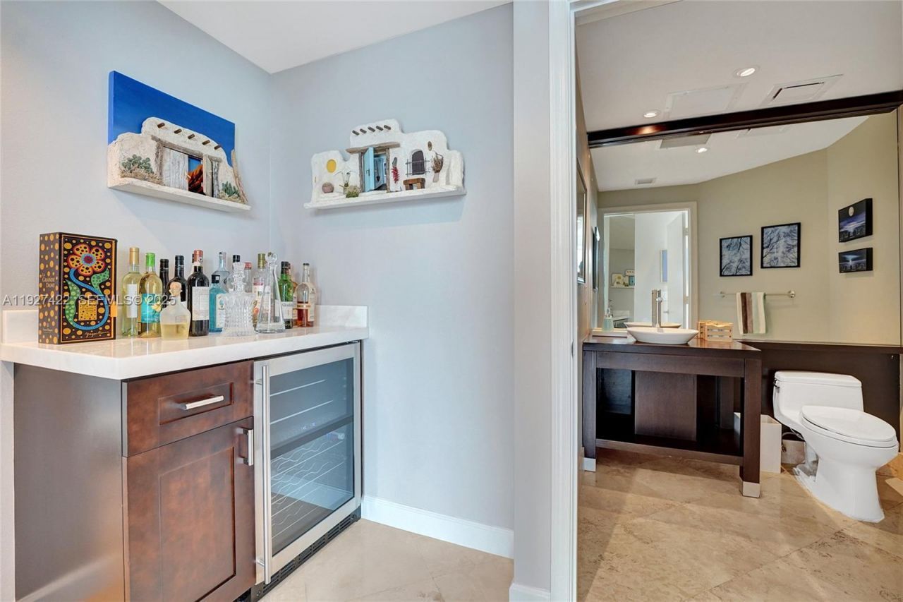 111 SE 8th Ave, Unit 1101, Fort Lauderdale, FL 33301 Photo