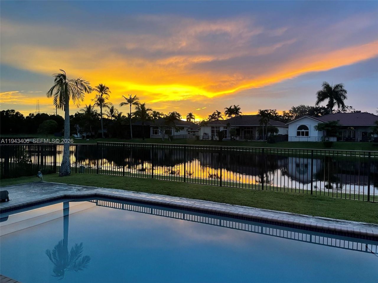 2763 Oakbrook Dr, Weston, FL 33332 Photo