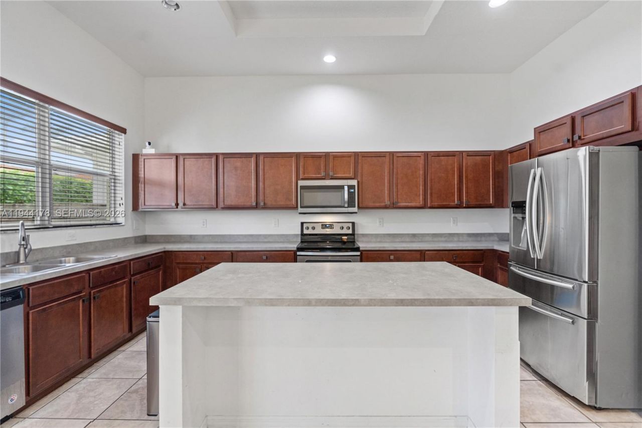 15102 SW 177th Ter, Miami, FL 33187 Photo