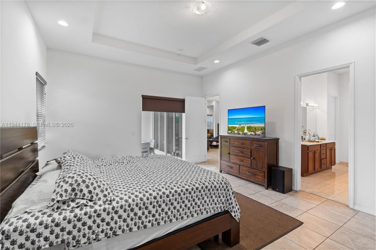 15102 SW 177th Ter, Miami, FL 33187 Photo