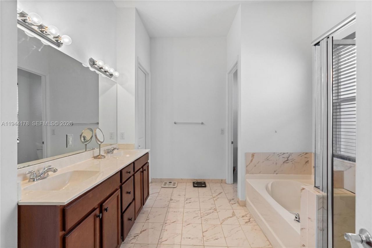 15102 SW 177th Ter, Miami, FL 33187 Photo