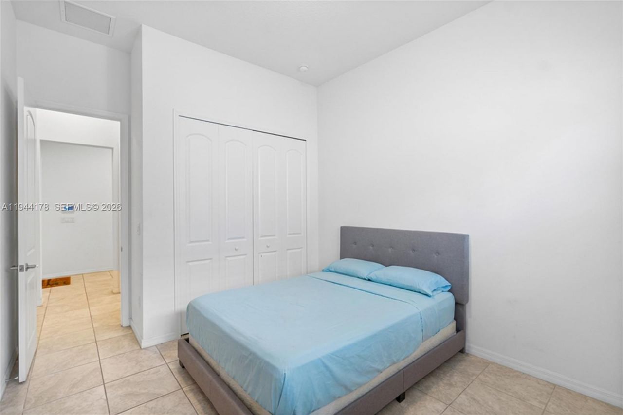 15102 SW 177th Ter, Miami, FL 33187 Photo