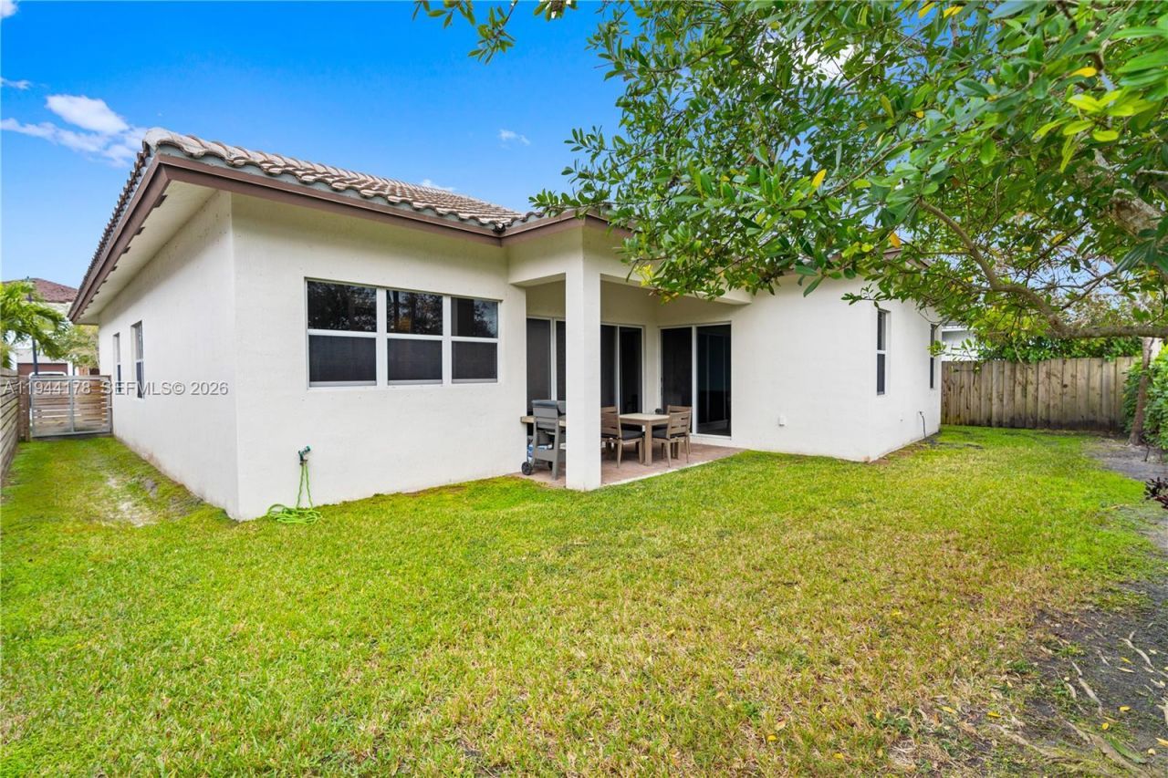 15102 SW 177th Ter, Miami, FL 33187 Photo