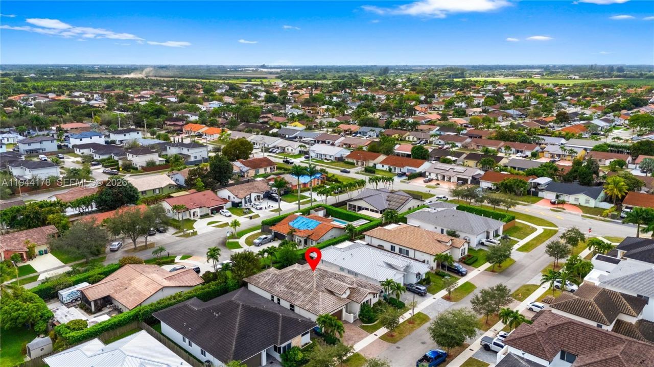 15102 SW 177th Ter, Miami, FL 33187 Photo