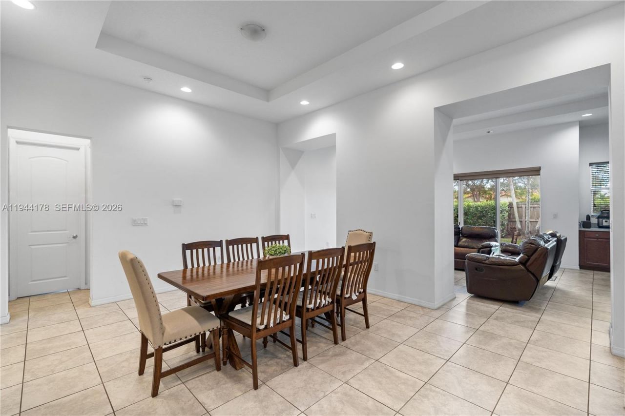 15102 SW 177th Ter, Miami, FL 33187 Photo