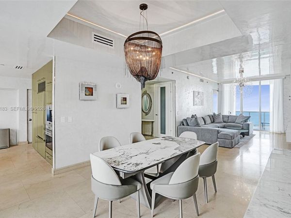 15901 Collins Ave, Unit 3006, Sunny Isles Beach, FL 33160