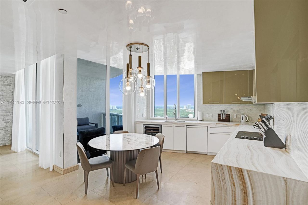 15901 Collins Ave, Unit 3006, Sunny Isles Beach, FL 33160 Photo