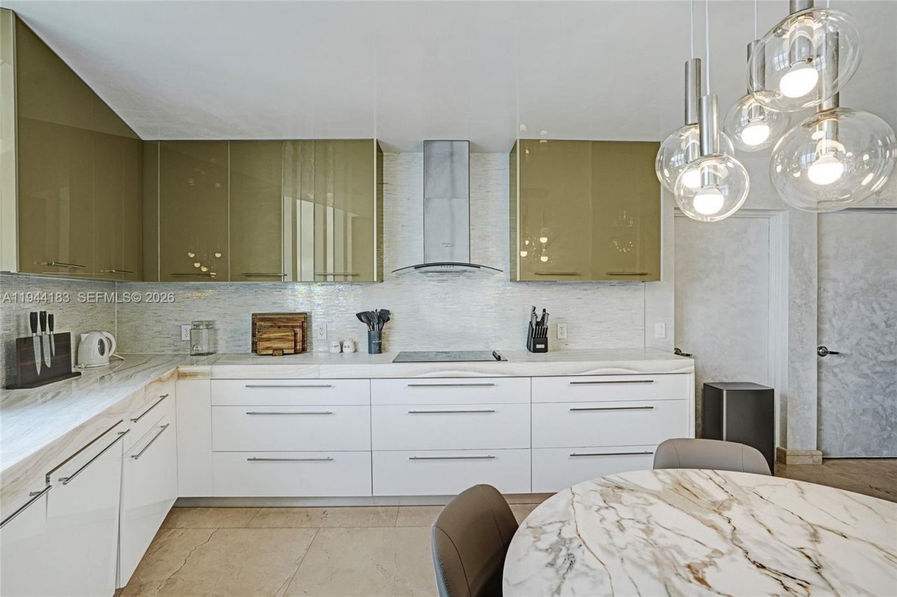 15901 Collins Ave, Unit 3006, Sunny Isles Beach, FL 33160 Photo