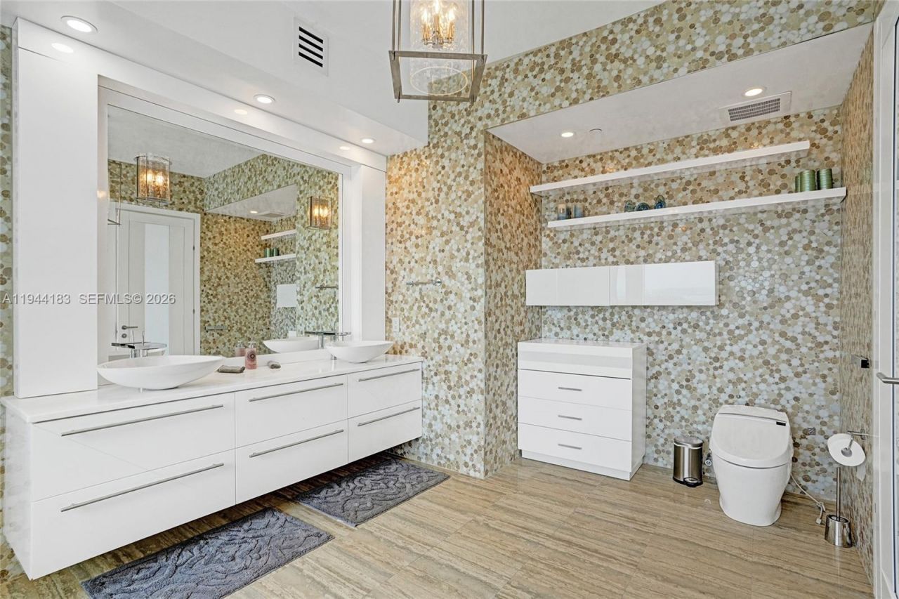 15901 Collins Ave, Unit 3006, Sunny Isles Beach, FL 33160 Photo