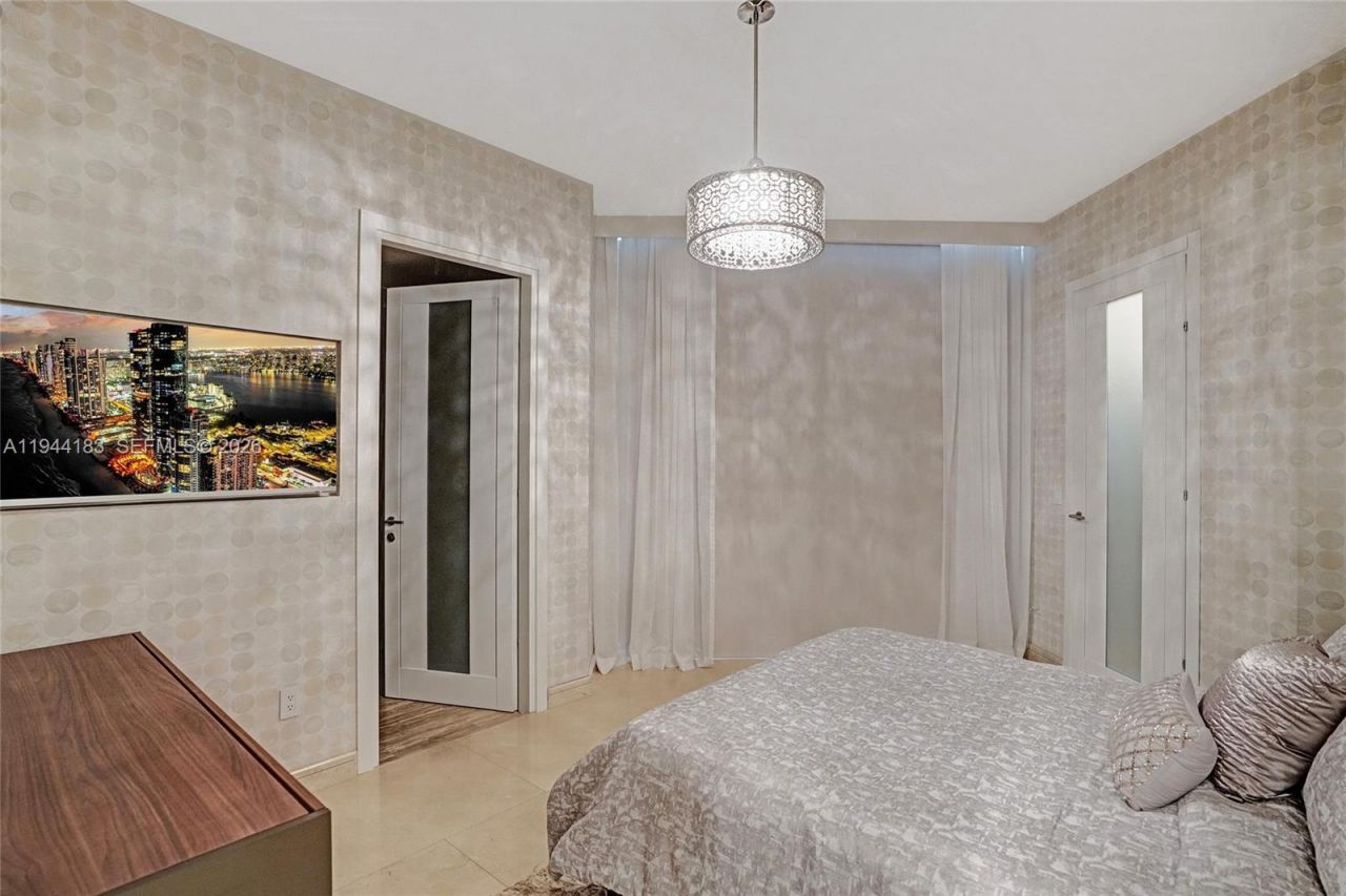 15901 Collins Ave, Unit 3006, Sunny Isles Beach, FL 33160 Photo