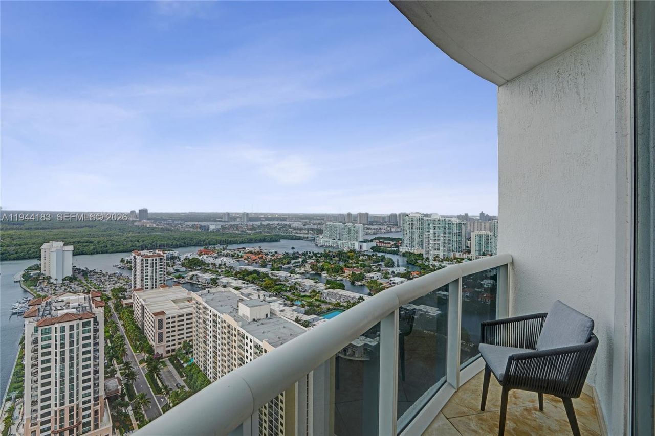 15901 Collins Ave, Unit 3006, Sunny Isles Beach, FL 33160 Photo