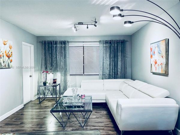 2300 Park Ln , Unit 201, Hollywood, FL 33021