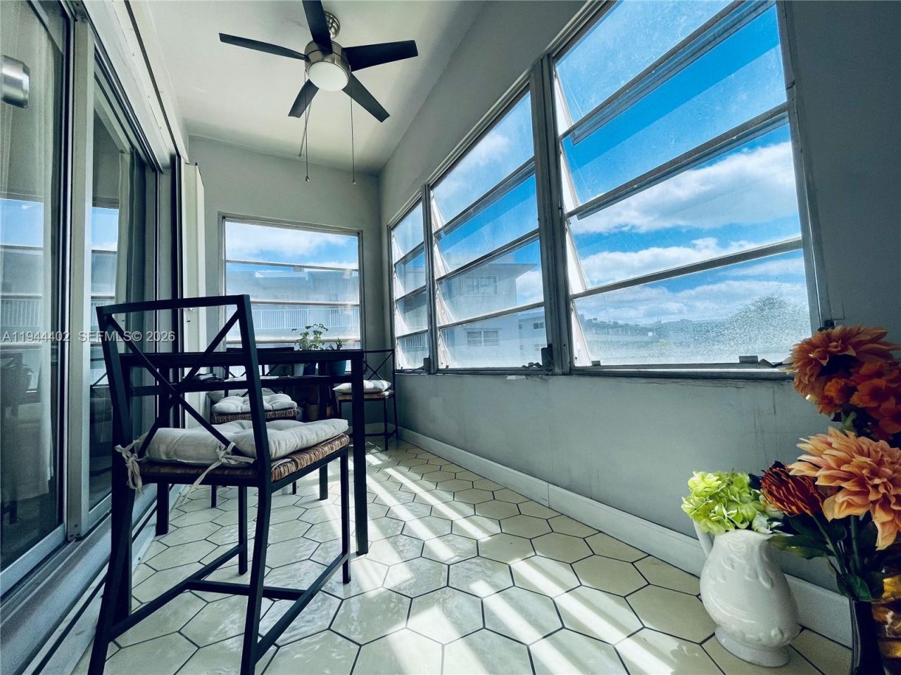 2300 Park Ln , Unit 201, Hollywood, FL 33021 Photo