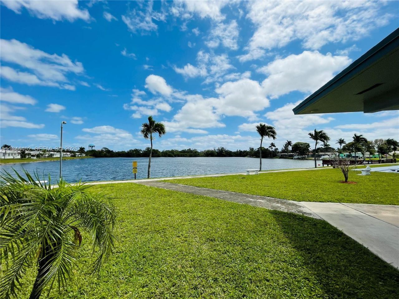 2300 Park Ln , Unit 201, Hollywood, FL 33021 Photo