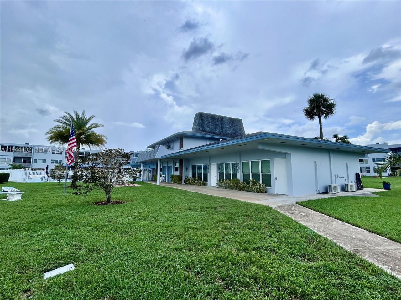 2300 Park Ln, Unit 201, Hollywood, FL 33021 Photo