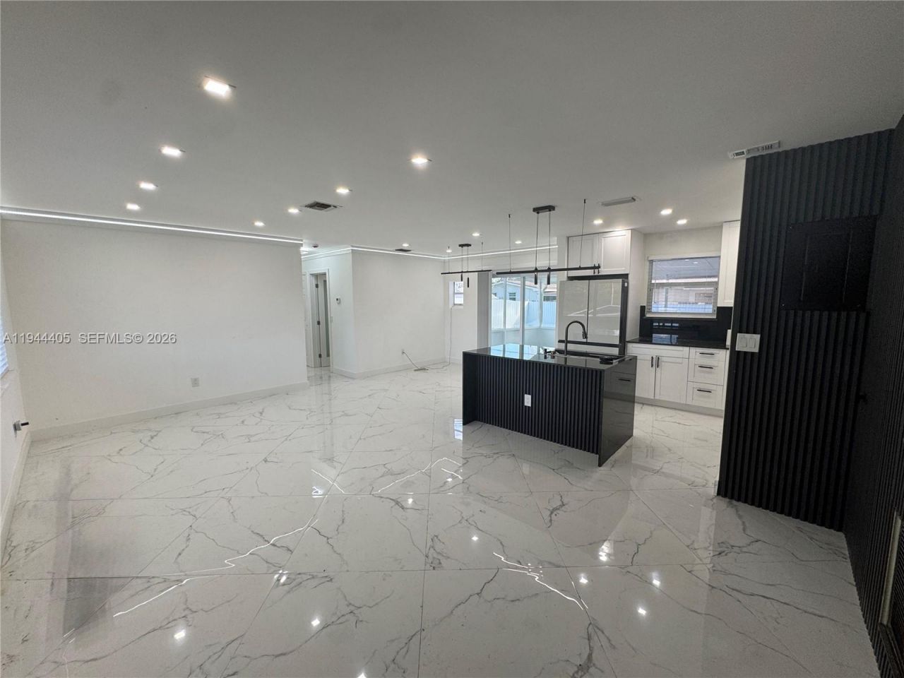 8600 Taft St, Pembroke Pines, FL 33024 Photo