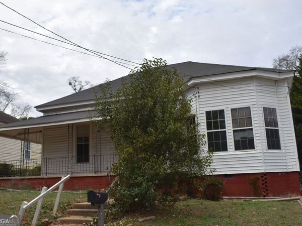 963 E Solomon Street, Griffin, GA 30223