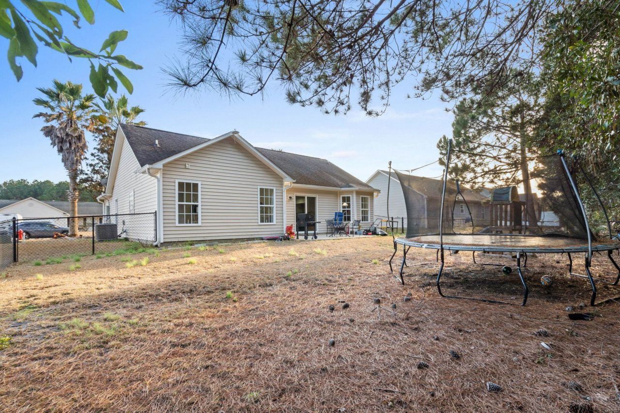 452 West Perry Rd. Photo 14