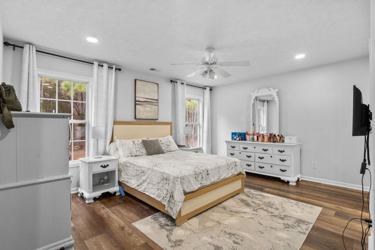 452 West Perry Rd. Photo 15