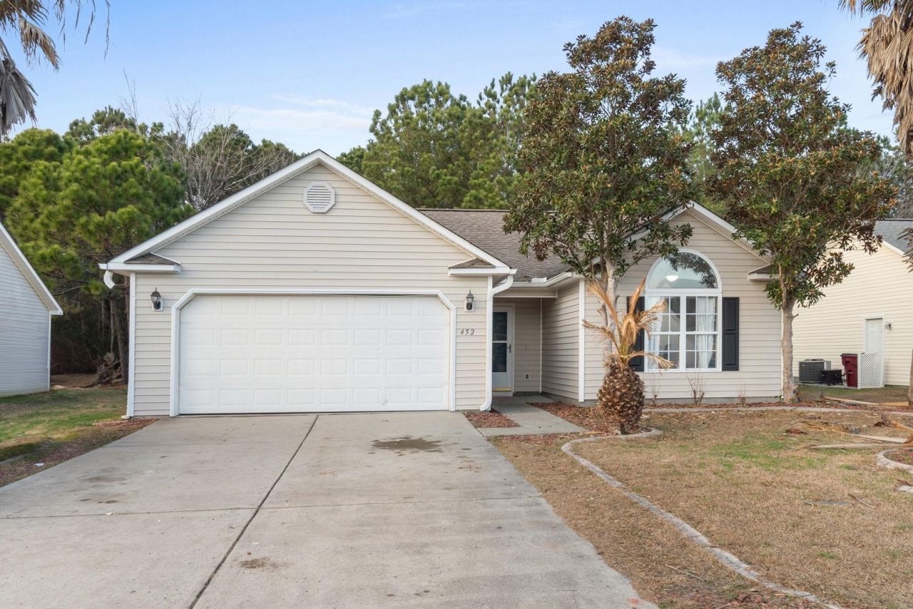 452 West Perry Rd. Photo 23