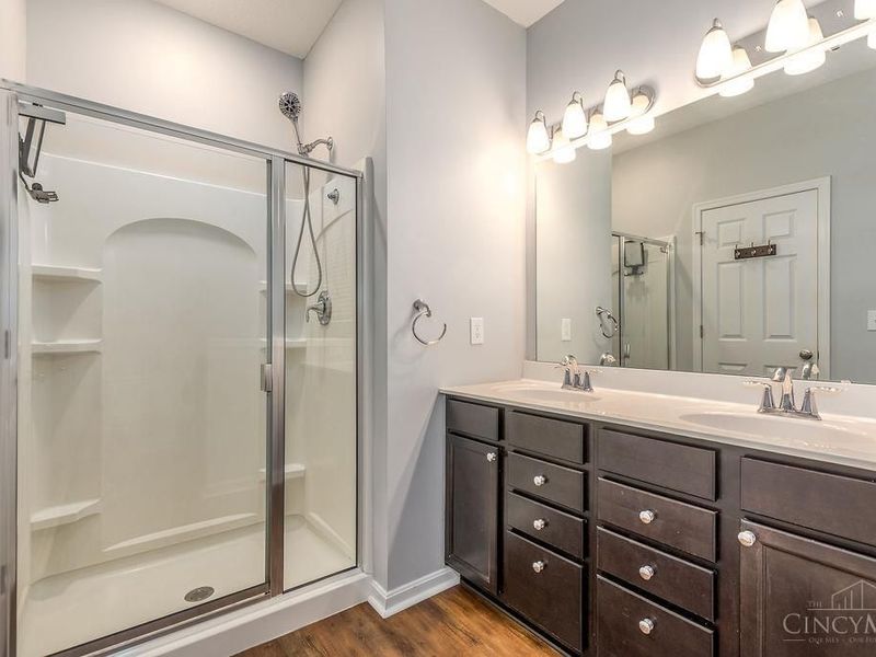 2063 E Seymour Avenue, Cincinnati, OH 45237 Photo 26