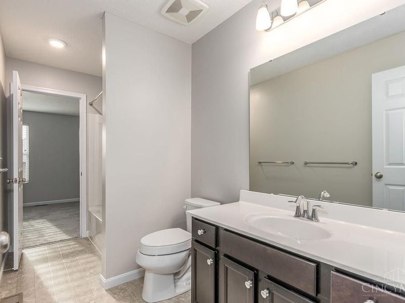 2063 E Seymour Avenue, Cincinnati, OH 45237 Photo 30