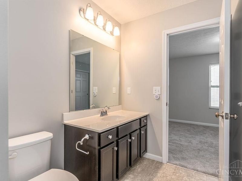 2063 E Seymour Avenue, Cincinnati, OH 45237 Photo 32