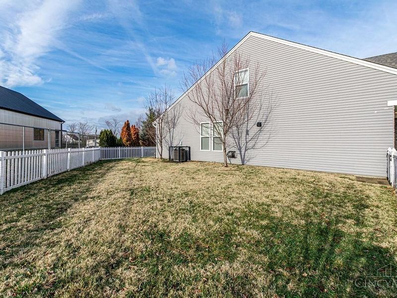 2063 E Seymour Avenue, Cincinnati, OH 45237 Photo 40