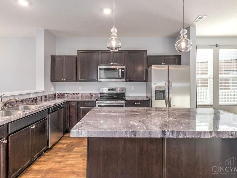 2063 E Seymour Avenue, Cincinnati, OH 45237 Photo 9